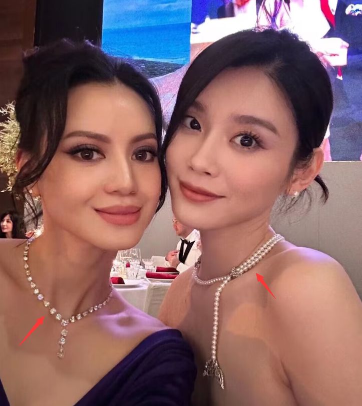 奚梦瑶|奚梦瑶何猷君参加好友婚礼,鸽子蛋大钻戒抢镜,小腹隆起疑怀三胎