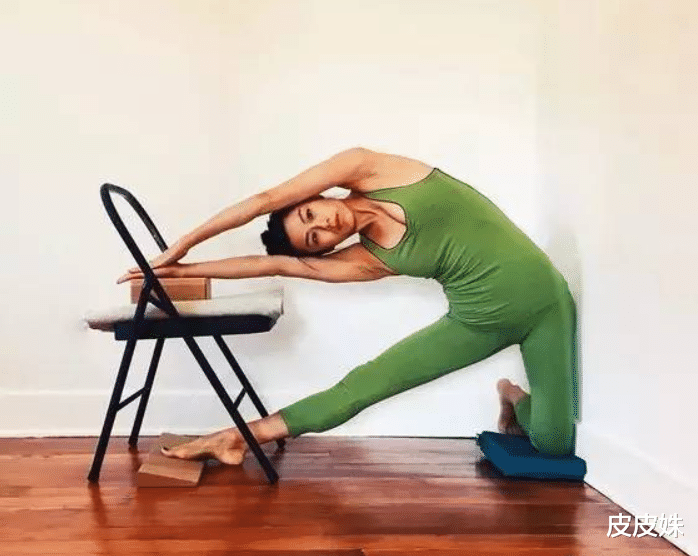 瑜伽解剖:一个瑜伽动作紧实腰腹,既好看又有效果, 要这样练,你知道吗?