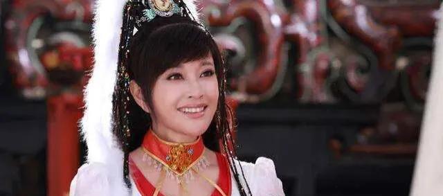 法钱|刘宇宁《折腰》造型有加分，主公味有了，与季肖冰成情敌看点足