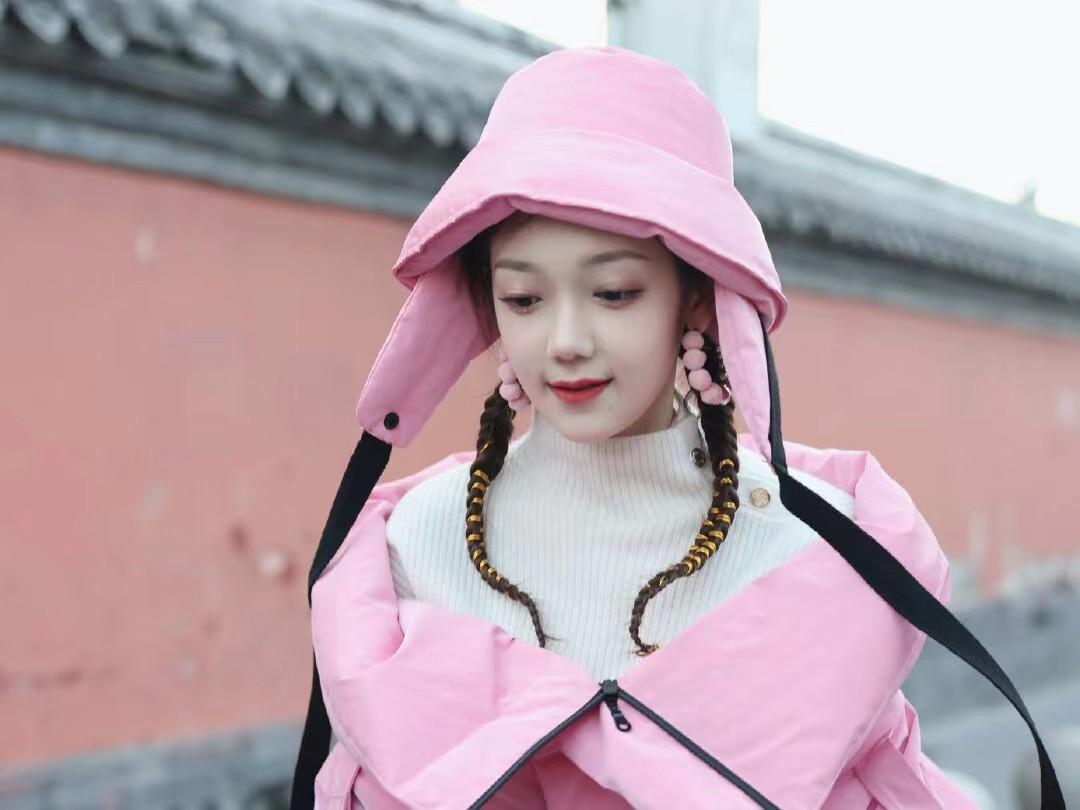 央视|希林娜依高为什么叫高甜月？最美中轴线、央视网络春晚告诉你答案