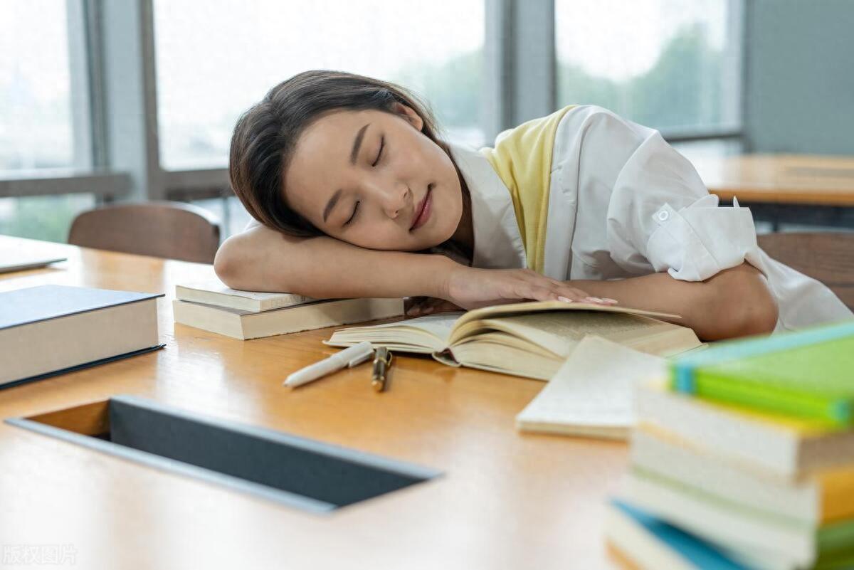 错误午睡，可能会影响寿命！过了50岁，午睡有 “三不要”