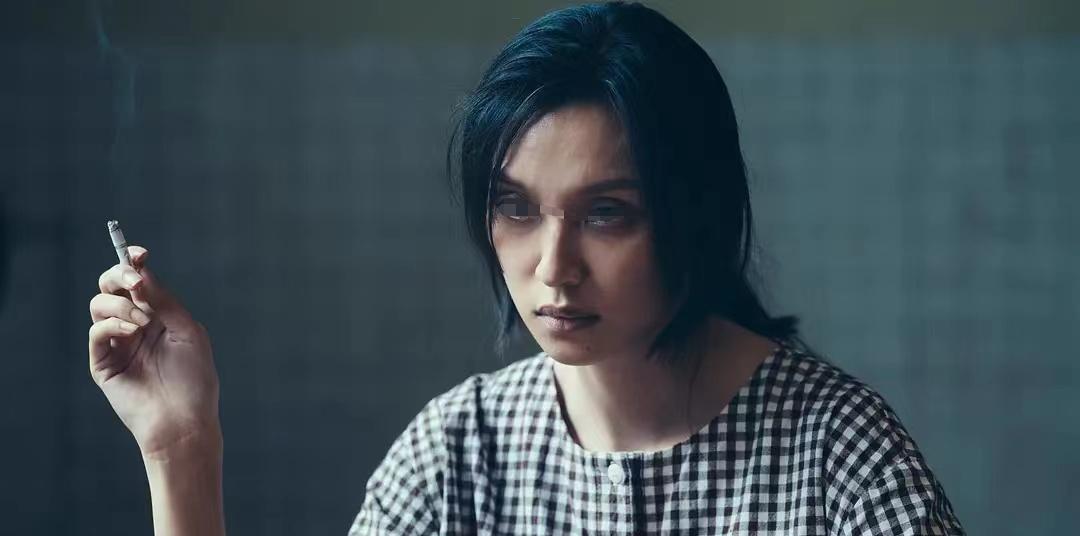 超模|名模小三惨死家中，头身分离，传奇律师为其报冤？