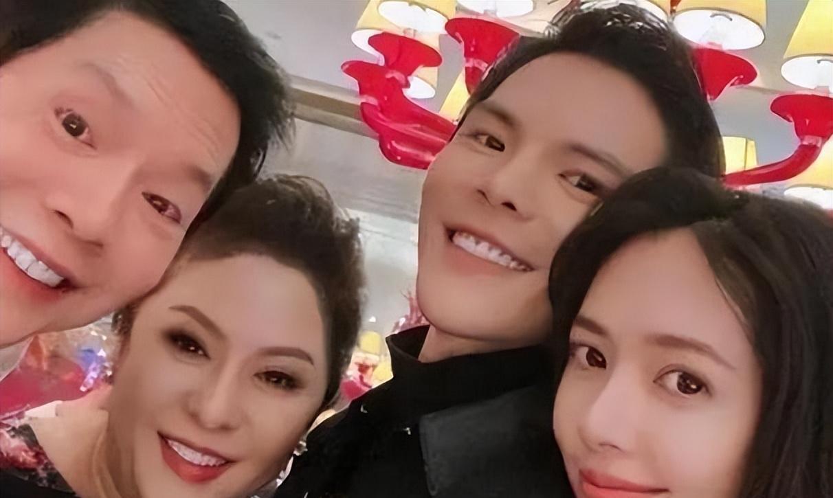 郭碧婷向佐疑似婚变,向太曝儿媳丑闻,网友:豪门婆婆都不简单!