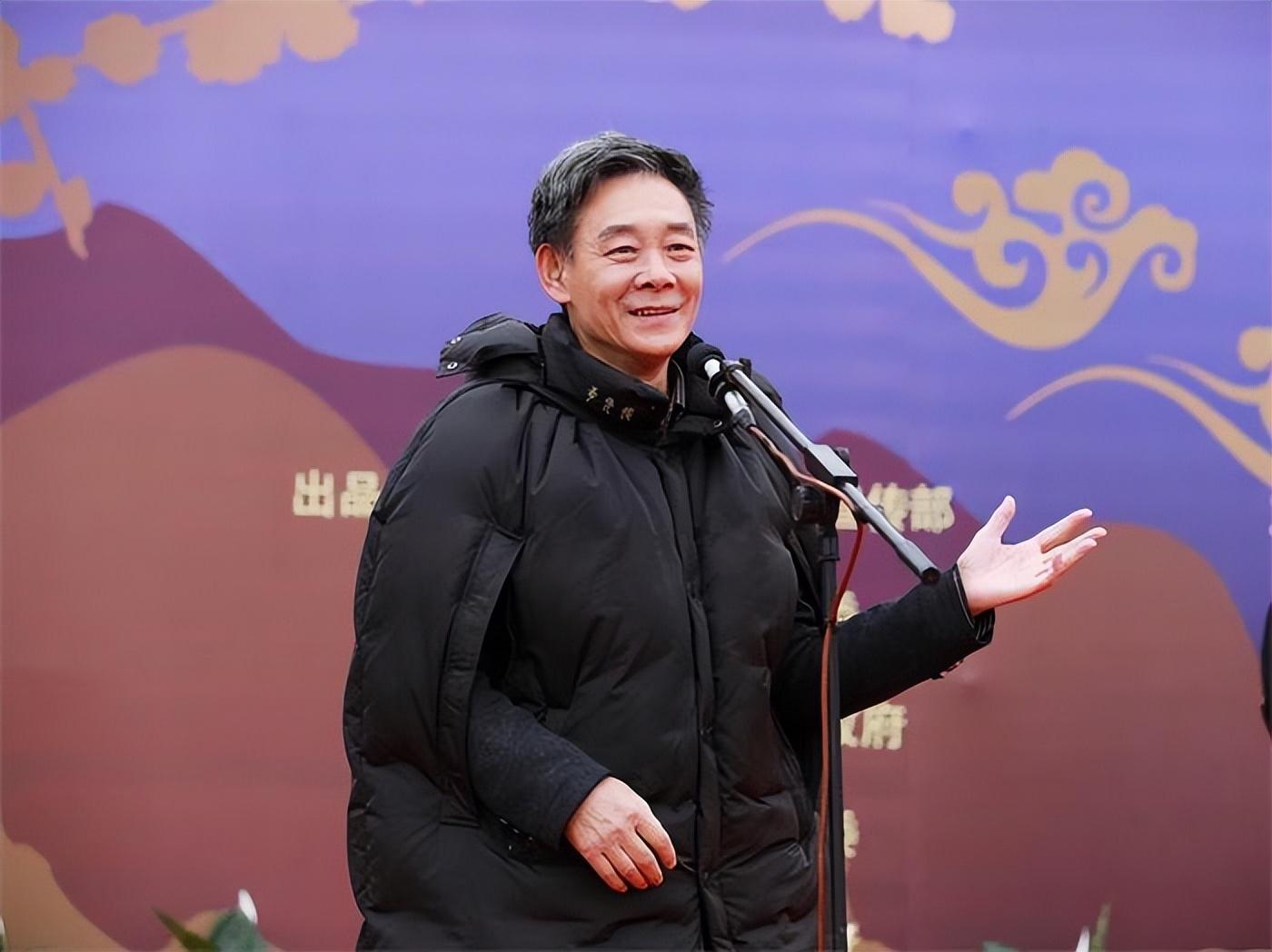 国家一级演员,今77岁仍在拍戏,住上亿四合院,儿子是他一生骄傲