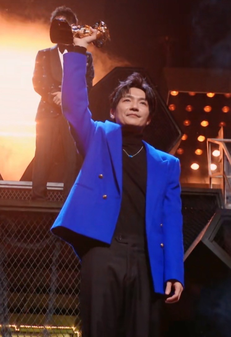 夺冠这一夜，人情冷暖、江湖地位，在陈楚生身上体现得淋漓尽致