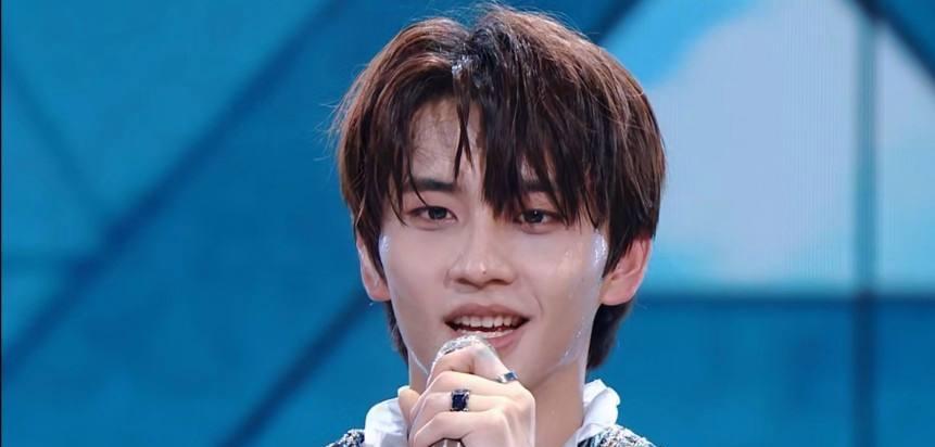 朱一龙|四月还没过,陈鑫海又来新剧《你给我的喜欢》,二公子吻戏超欲!