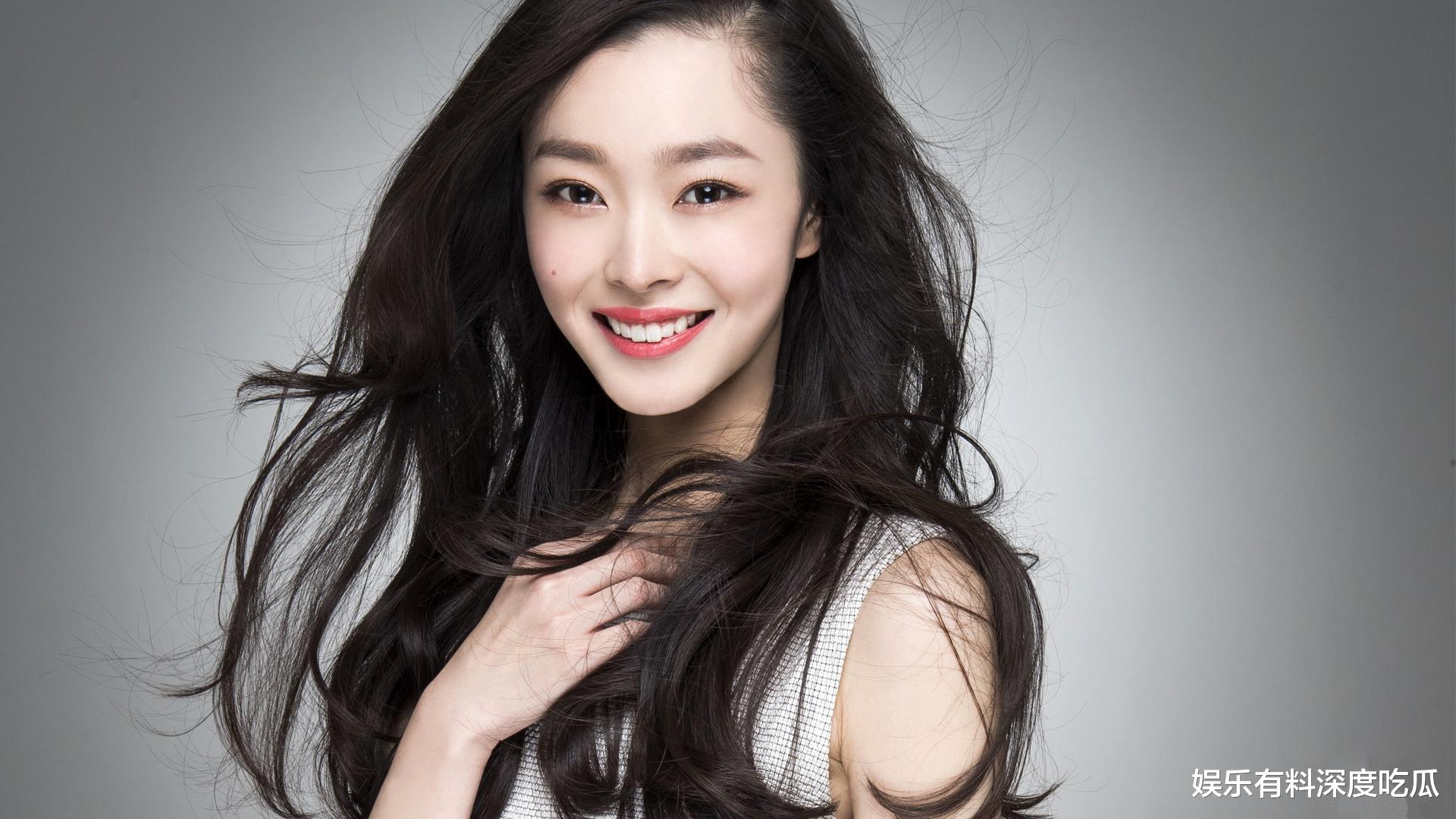 宋轶上学时收到大量情书,学生照曝光后,网友:确实心动了