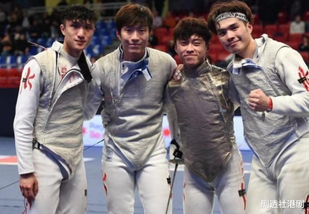 恋情疑告终!TVB前童星已删光与女友合照兼取关,淡出圈今变运动员