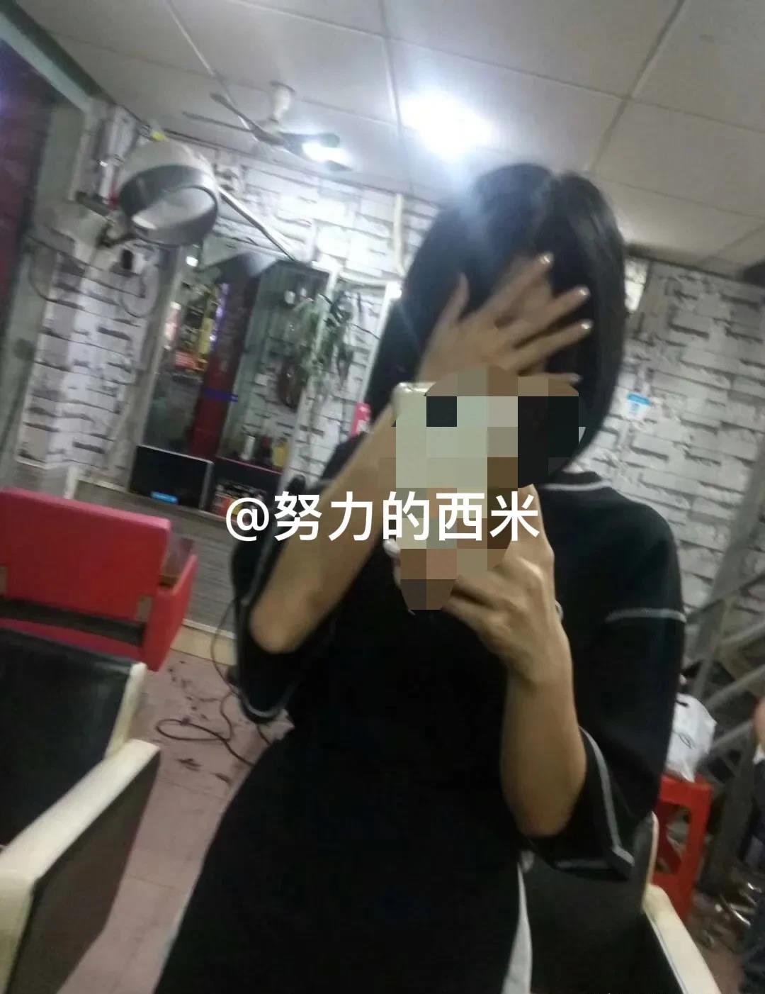 尴尬死了!我晚上下班经常碰见合租的女孩和她男朋友要好