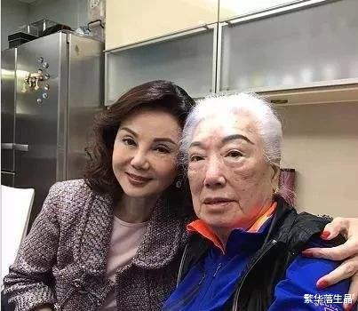 谢玲玲是一个优雅的女人，和林建岳离婚多年，为何没有再婚