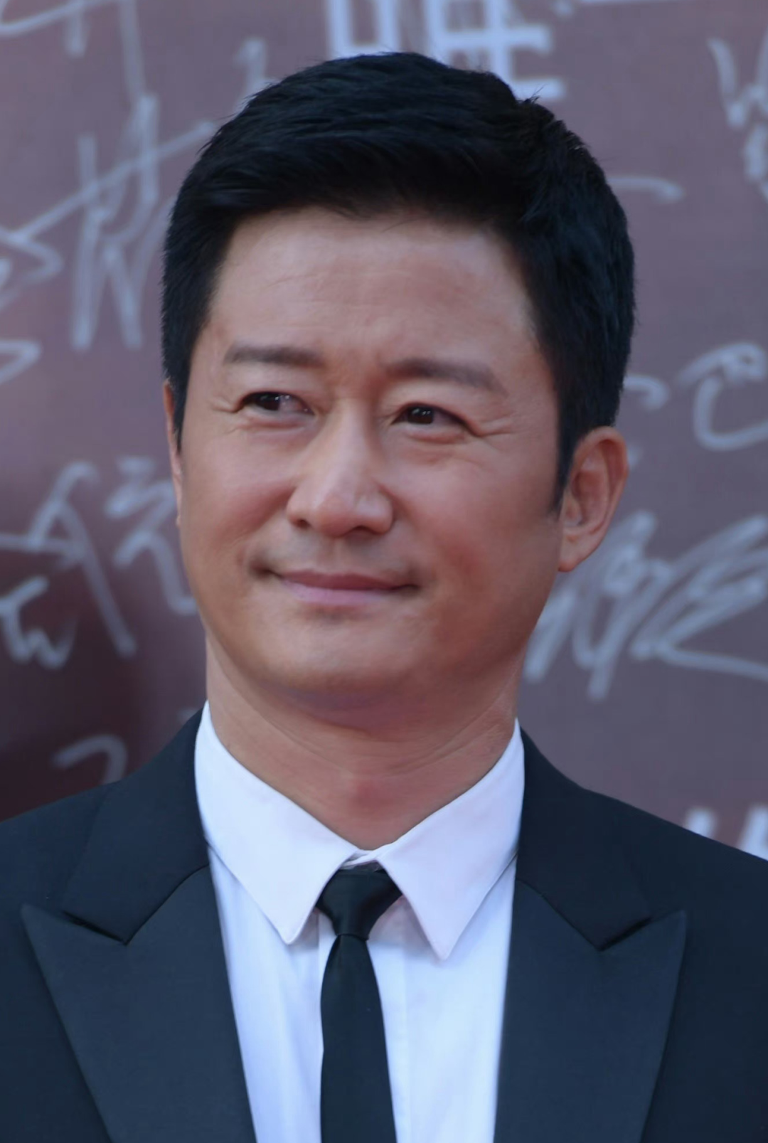 |华表奖男星怼脸生图:全部是普男,苏有朋和韩庚发福,王一博脸肿