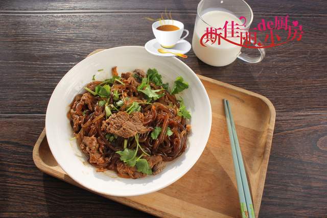 早餐|建议中老年: 早餐少吃馒头和稀饭,多吃这三样,美味营养又健康