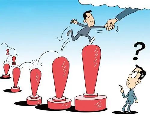 大领导想提拔你,直接领导却压着你,看透现实别抱幻想。