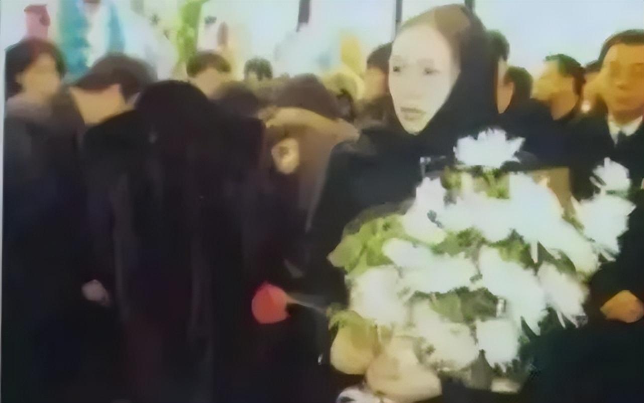 刘丹|那个被蝴蝶围着“跳舞”的“香妃”刘丹,已经去世23年了