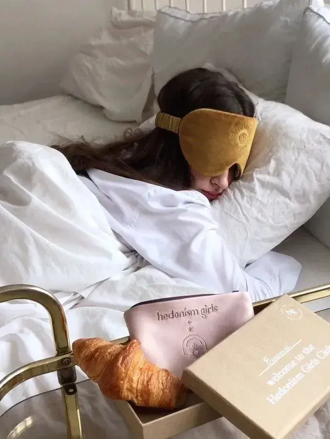 别再只顾敷面膜了!我坚持了10年的变美习惯,你猜是什么?