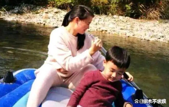 林生斌现身广东服装城!身价过亿仍打拼,和老婆一身名牌太高调!