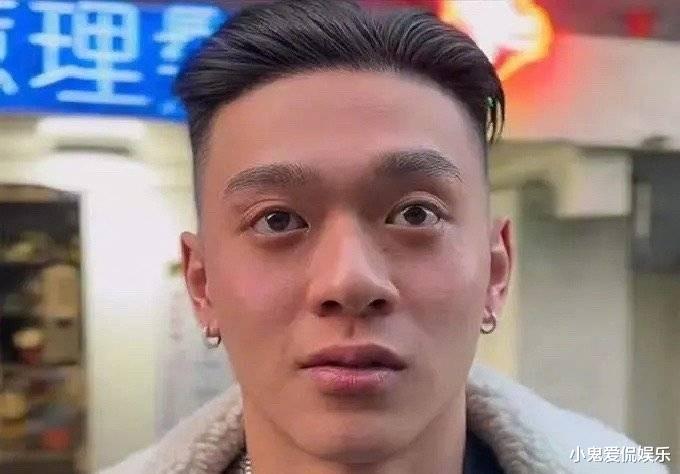 21年前,女星陈宝莲从高楼跳下,留下的男婴如今长成“少爷”模样