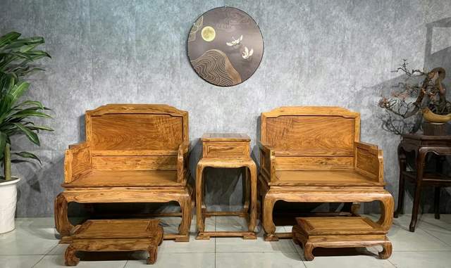 |无拼、无补,无白皮!独板黄花梨家具值得收藏