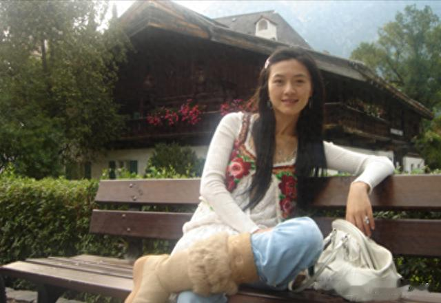 初恋陆毅，痴爱王志文，富豪老公入狱去世，她拿130亿笑着活下去