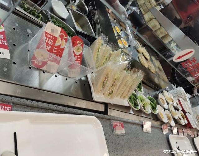 莴笋|快餐店早餐的尽头，可能是南城香的3元自助早餐吧，简直难以想象
