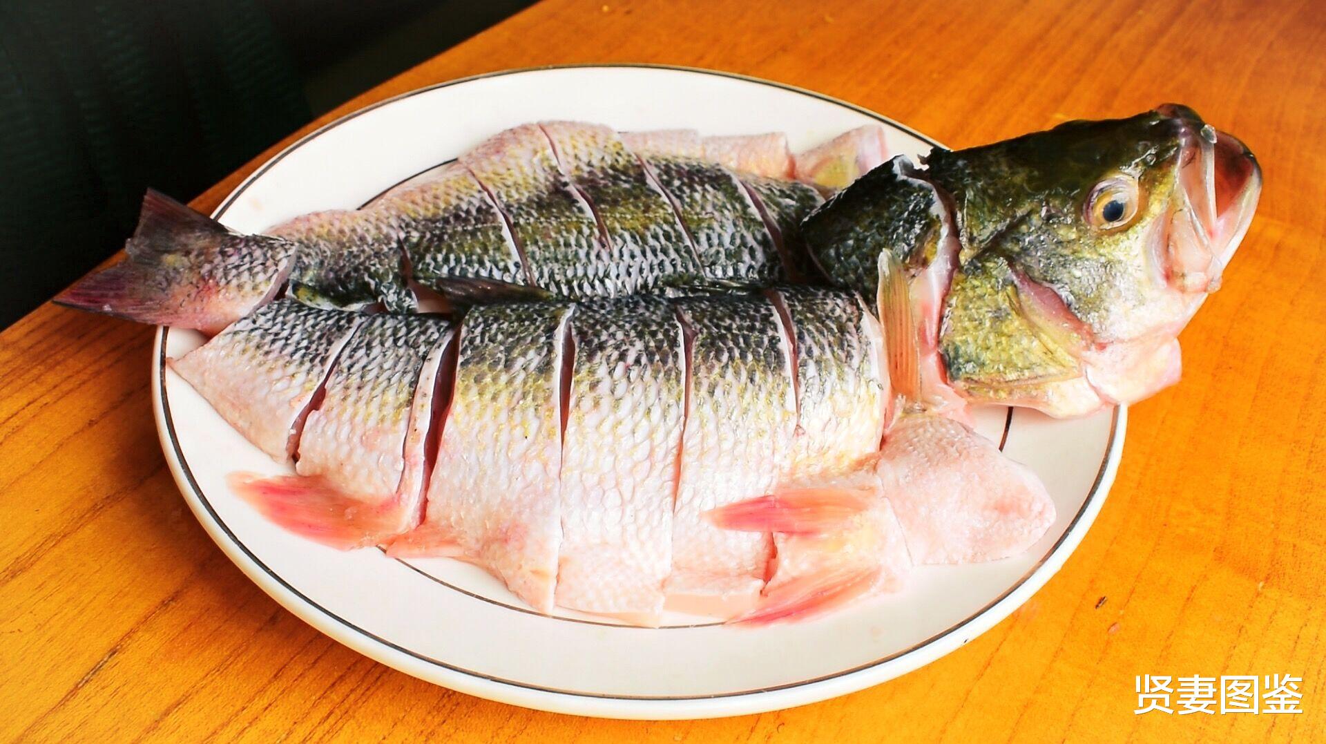 美食教程|爱吃鱼的人要注意：鱼肉鲜嫩味美，营养解馋，但这3类人尽量不要吃