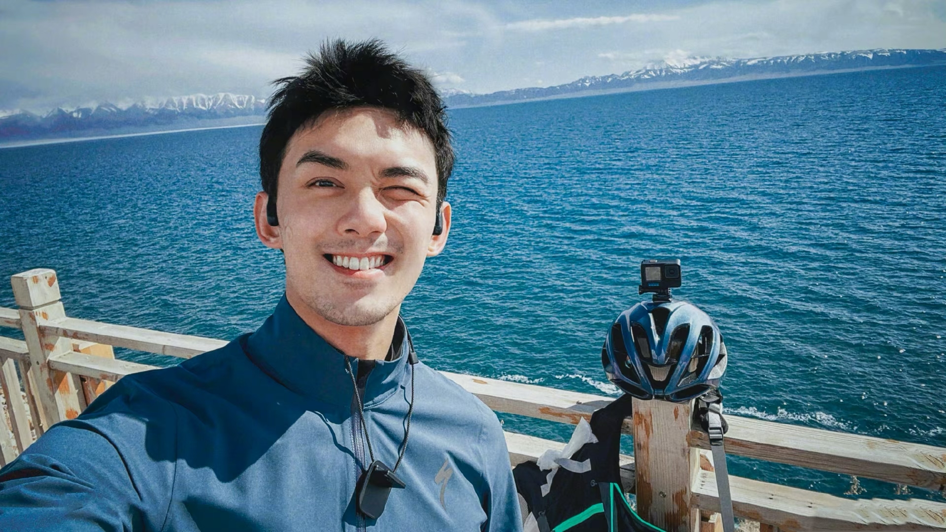 曝吴磊借自行车骑行拒合影，当事人连续发文控诉：真把自己当腕呢