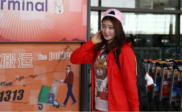 为何要化妆涂美甲参赛?李梦13字回应,真相让人破防,张隆看懂