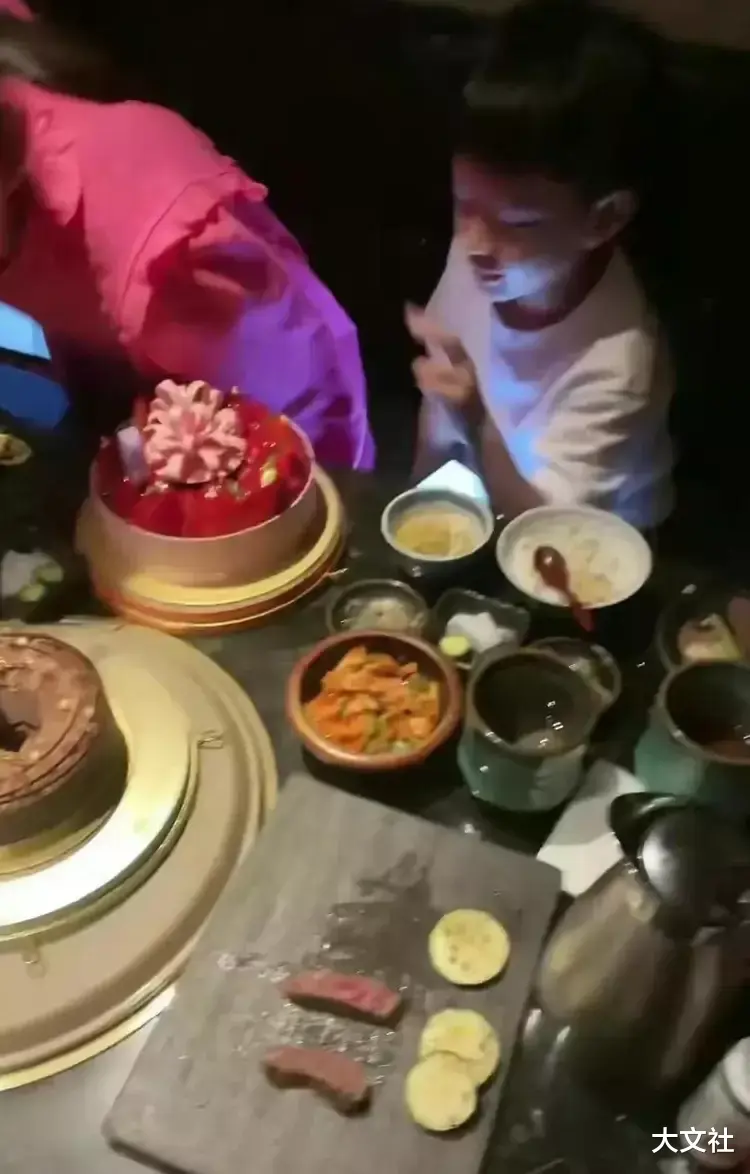 大S|爆料大S故意疏远汪小菲父女,汪希玥还能用手机看张兰母子骂人