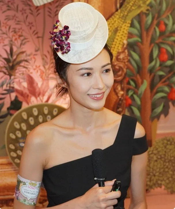 傳舊愛洪卓立爛賭被分手 湯怡:佢唔賭錢?喎