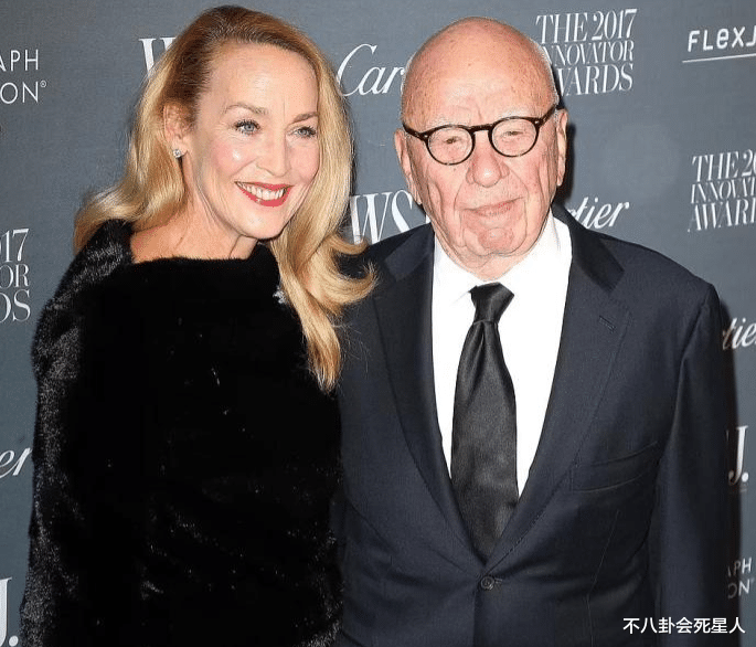 默多克|邓文迪92岁千亿前夫再婚,有四任前妻6个子女,今娶66岁寡妇