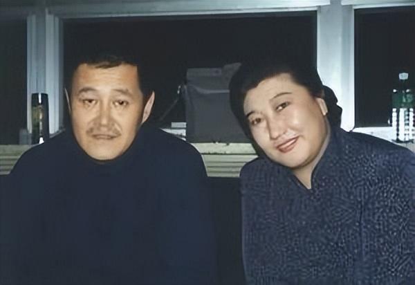 高秀敏|回溯赵本山、高秀敏的恩怨始末，称霸春晚的黄金搭档为何走向决裂