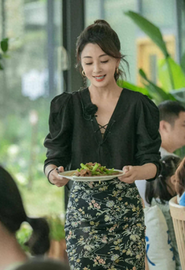 身材好的中年女星我只服这6位,不营销,肉都长在了该长的地方!