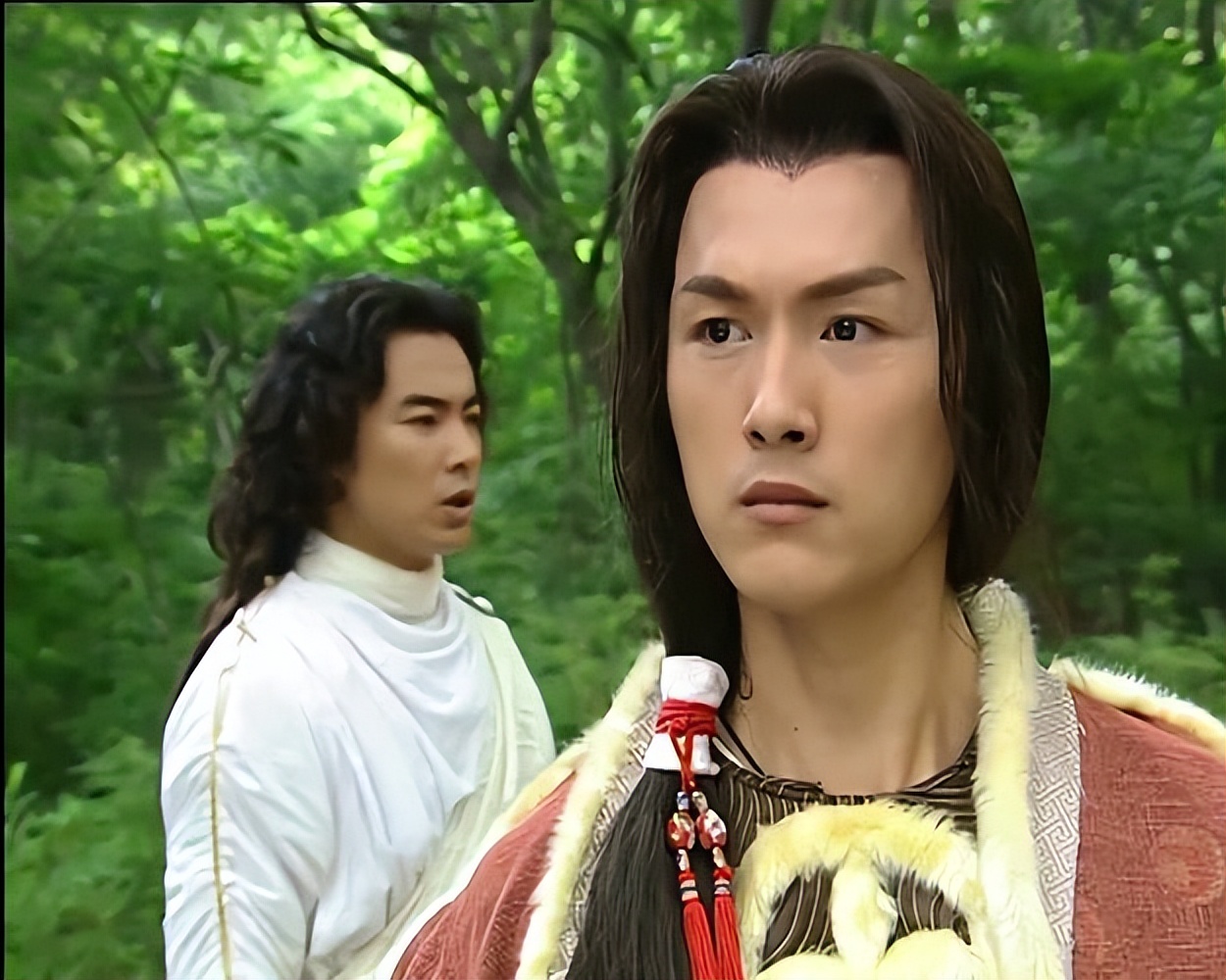 颜值不够别甩锅给造型师，造型难看还是人难看，观众还是能分清的