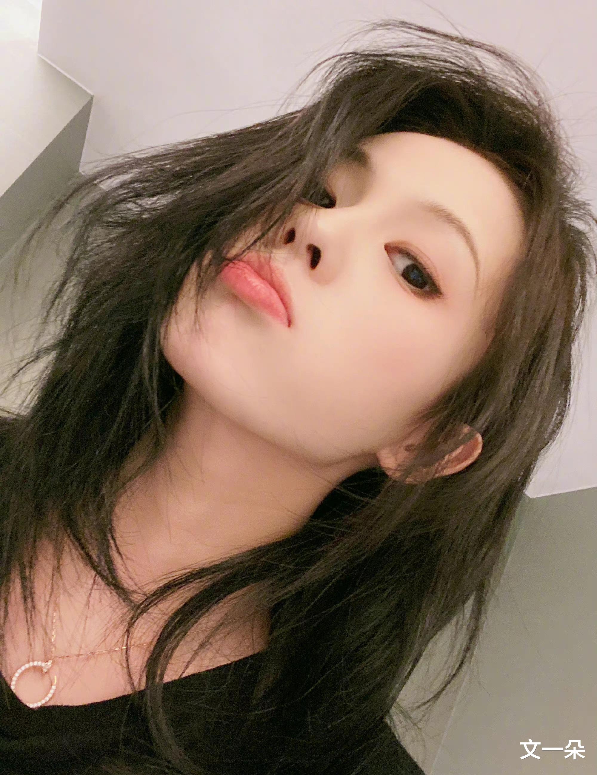 白鹿|白鹿学历遭质疑，曾多次被扒出学校和学历，粉丝站出来挡枪