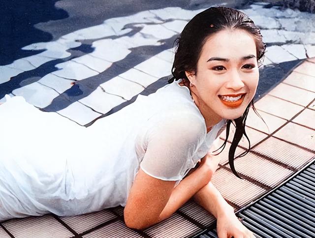 钟丽缇长女出道拍广告!身材火辣、混血五官太精致,曾夺选美亚军