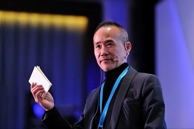 中国最赚钱女秘书朱旭：年薪849万，年终奖1000万，48岁至今未婚