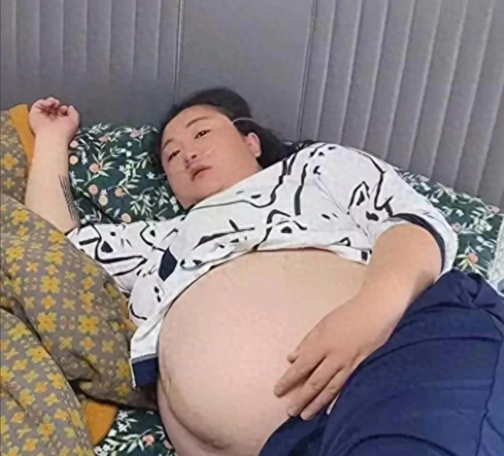 2亿身价吃播网红胖姐,得脑溢血,留下遗嘱:所有资产都给现任老公