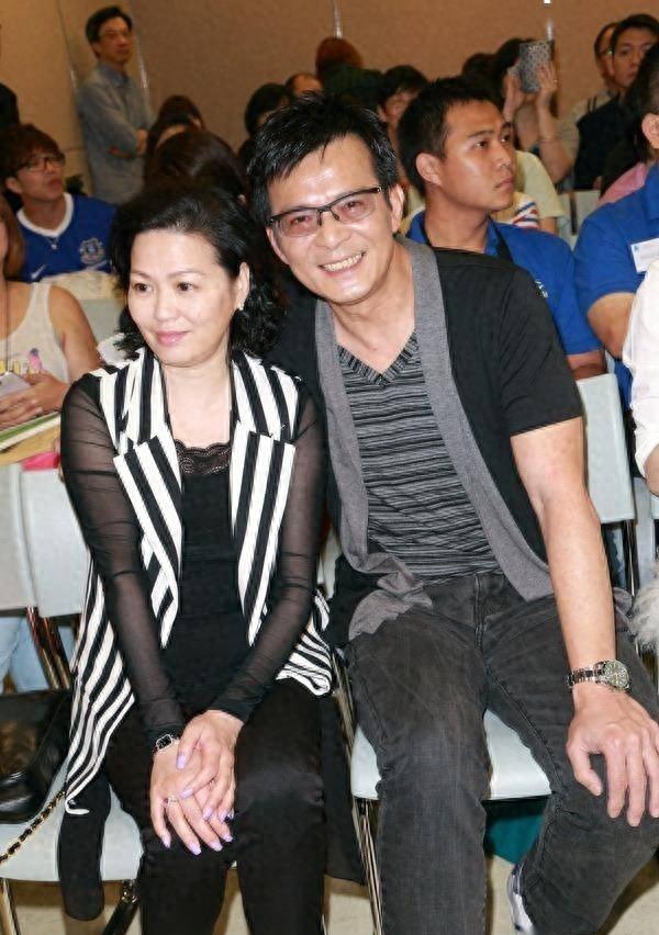 她抗癌7年花费7500万后离世,丈夫曾许言终身不娶,如今却求婚她人