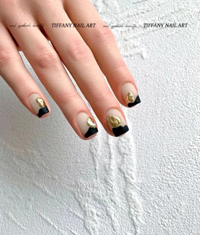 黑色美甲卷出高级感!秋冬美甲新花样!