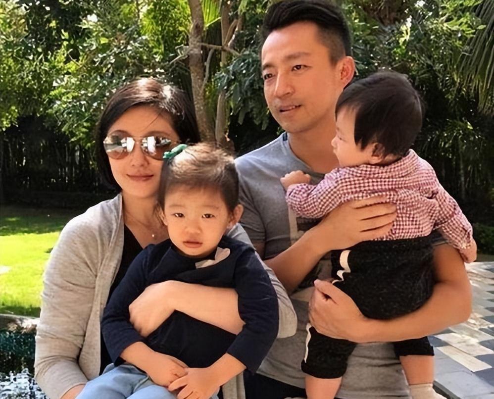 大S携子回北京,与汪小菲复婚传闻再起,张兰态度异常:不吃馊饭