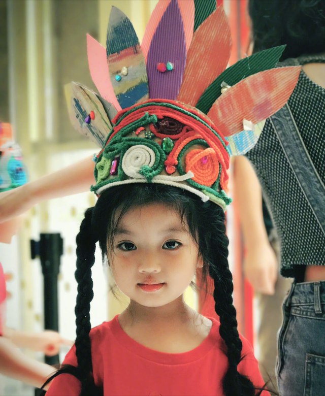 童星阿拉蕾：4岁出道年收入百万，自称要赚钱养弟弟，现状如何？