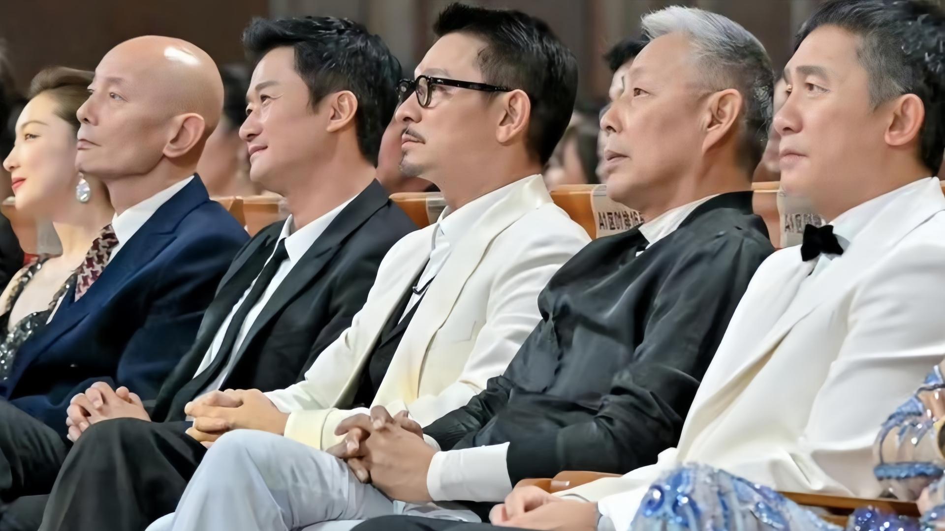 金鸡奖这一夜，人情世故、拜高踩低，在何赛飞身上体现得一览无遗