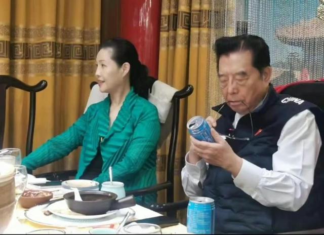 李双江|李天一将刑满释放，回头再看李双江的人生，长子李贺才是人间清醒