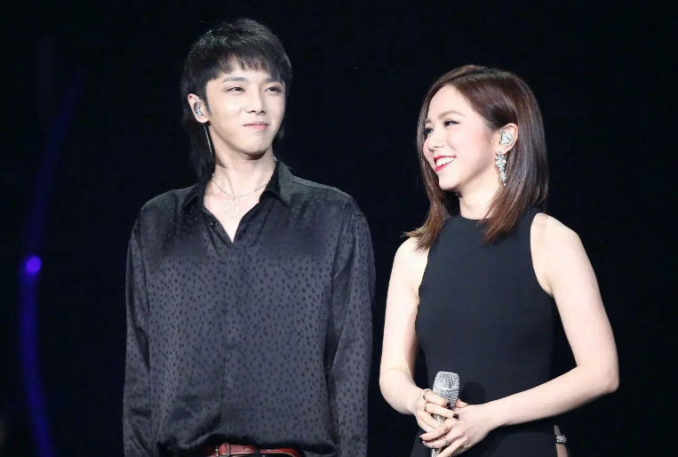 华晨宇真实身份曝光，张碧晨无名无分也要生孩子的原因找到了