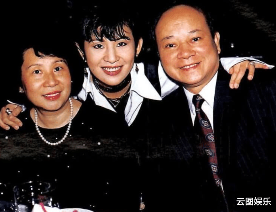 吴君如|吴君如全家为女儿庆生！17岁爱女太像陈可辛，有意进娱乐圈发展