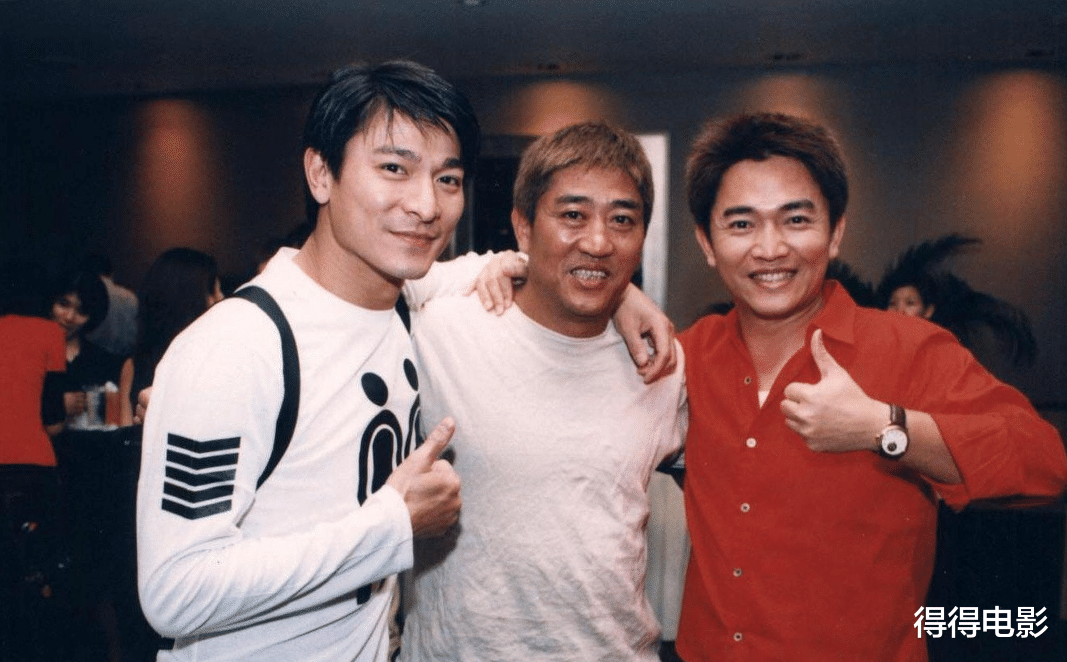 《最佳拍档》当年有多狂？200万片酬的许冠杰，打赢了480万的成龙