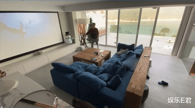 陈伟霆被曝与何穗同居，连续3天住女方家，跟鲁豫阿云嘎情况相似