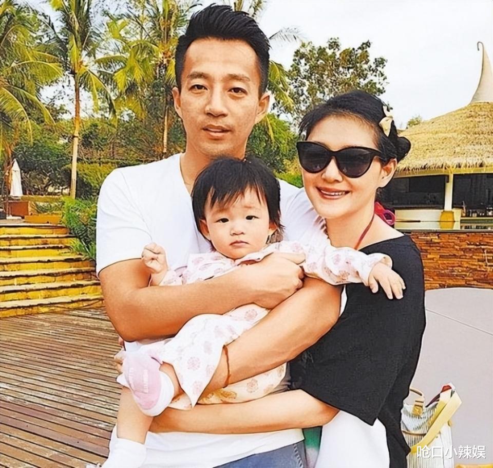 汪小菲的双面人生：转移婚内财产，大S险遭空手而归！