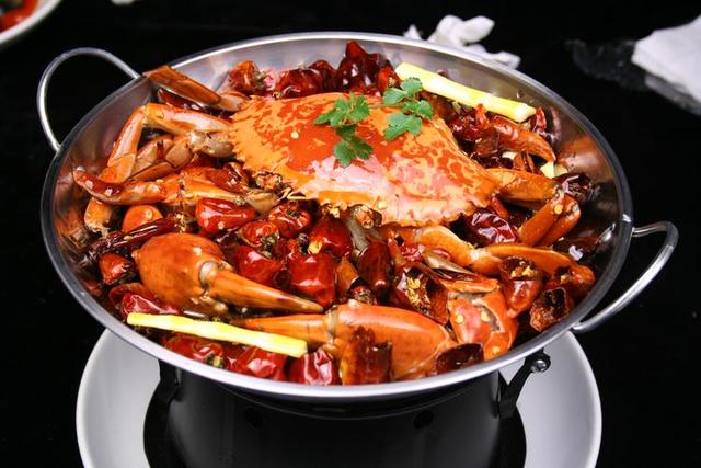 鱼子酱|俄罗斯70万一勺的鱼子酱，到了中国后，为何却变成了“白菜价”？