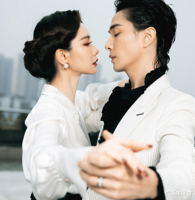 李承铉|戚薇二胎后封肚,李承铉怕她辛苦不想生3胎,遭误解被疑宠妻人设